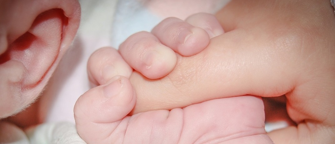Paznokcie u niemowlaka – co warto o nich wiedzieć?