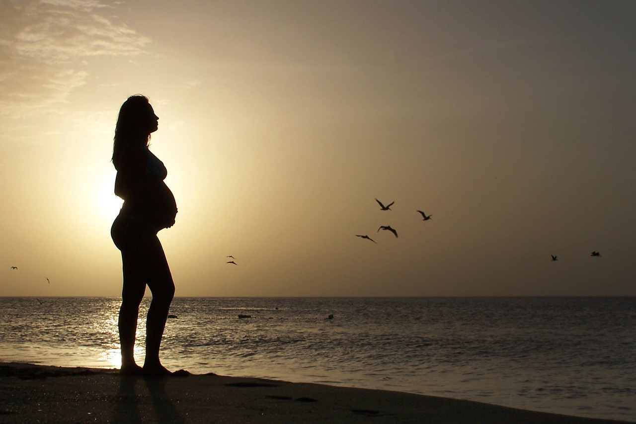 Opalanie w ciąży: Czy w ciąży można się opalać?