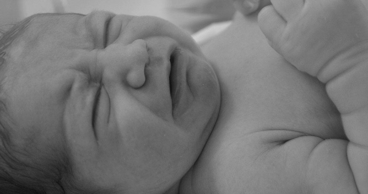 Kolka niemowlęca – przyczyny, objawy i sposoby zapobiegania