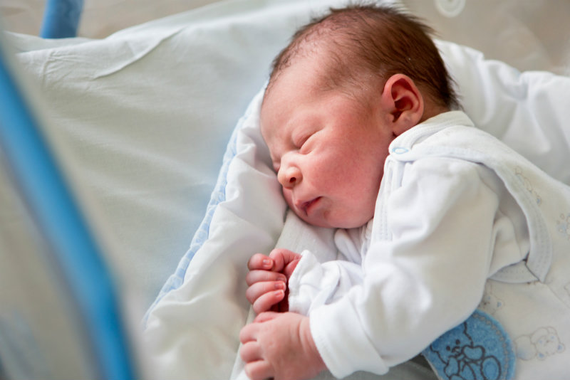 Lista 12 rzeczy, które MUSI zawierać wyprawka dla niemowlaka