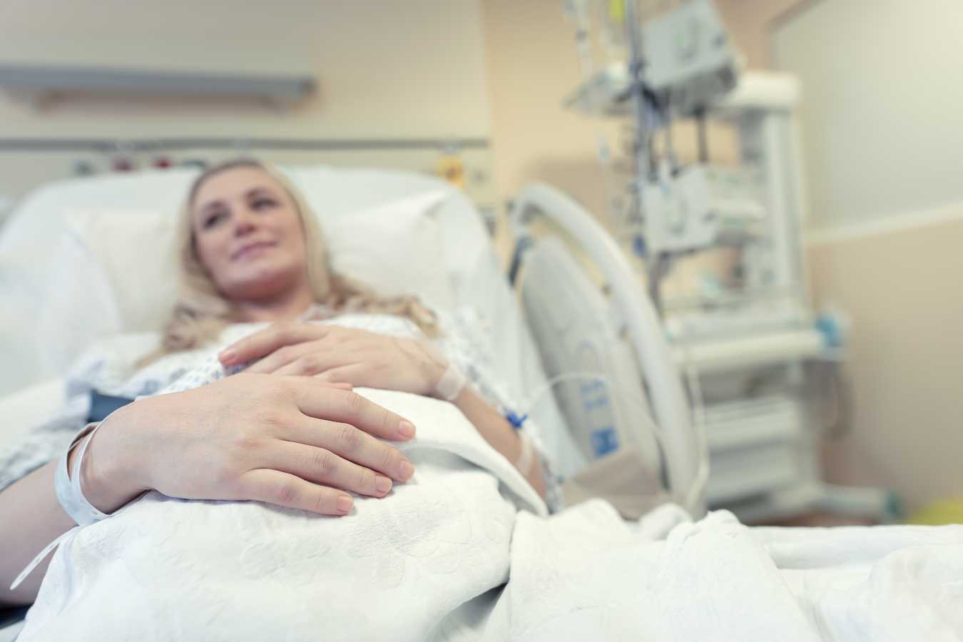 Położna radzi: 10 rzeczy, których powinnaś się spodziewać na sali porodowej