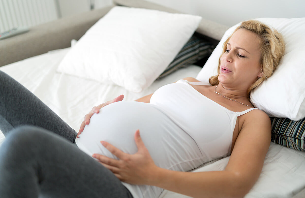 Ból podbrzusza w ciąży – kiedy jest powodem do niepokoju?