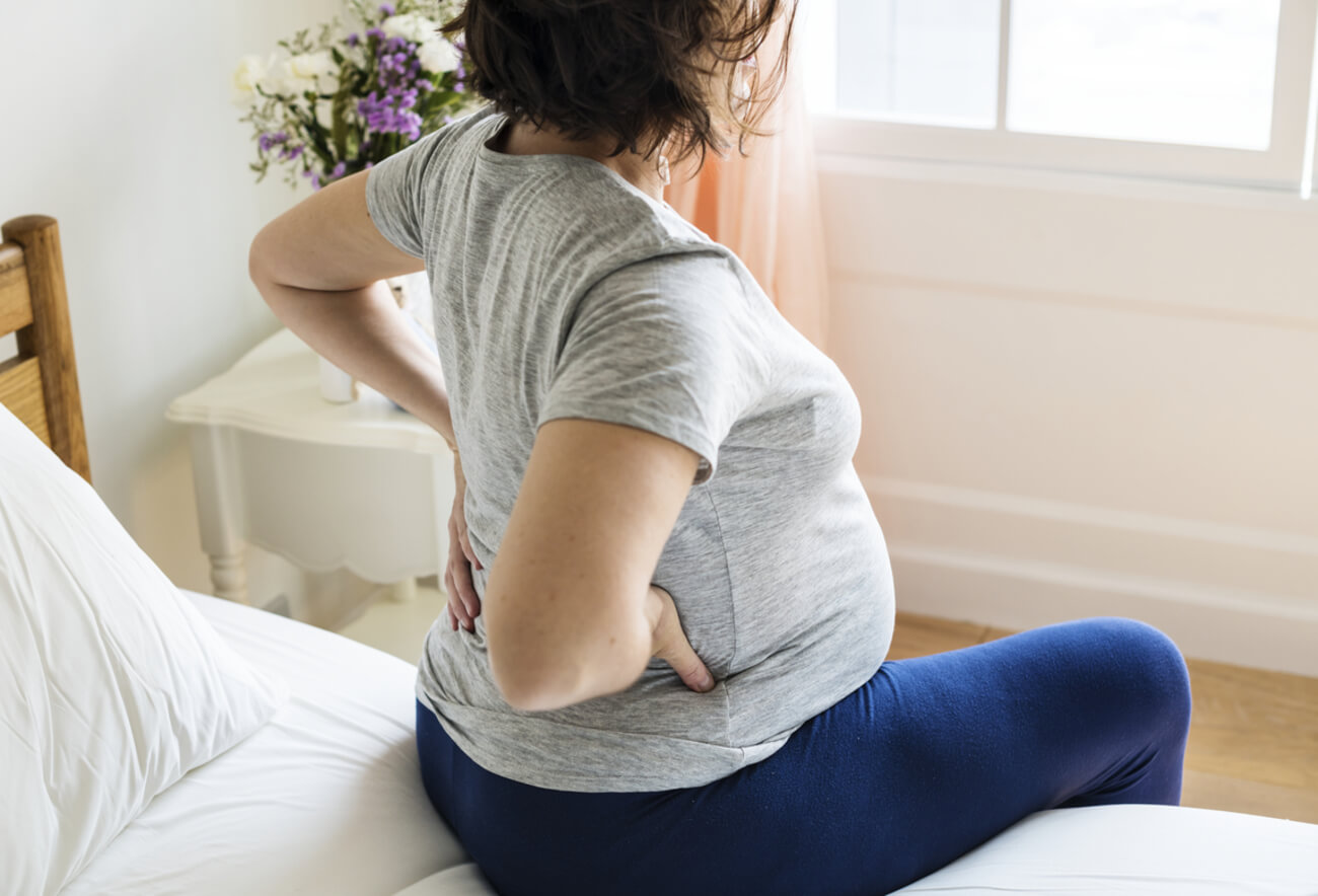 Ból pleców w ciąży [przyczyny, leczenie i domowe sposoby na złagodzenie dolegliwości]
