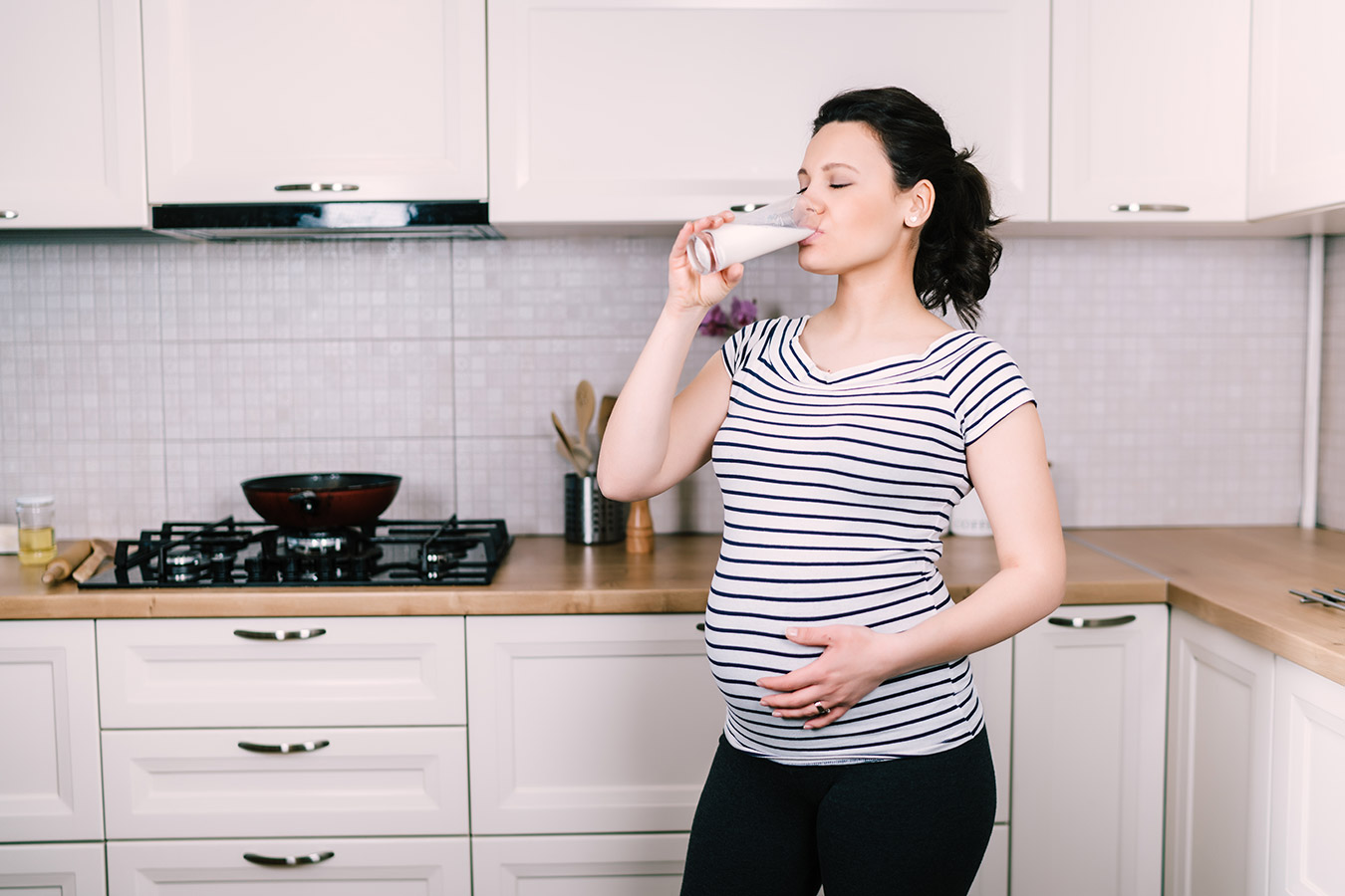 Maślanka i kefir w ciąży – Czy można pić kefir lub maślankę w ciąży?