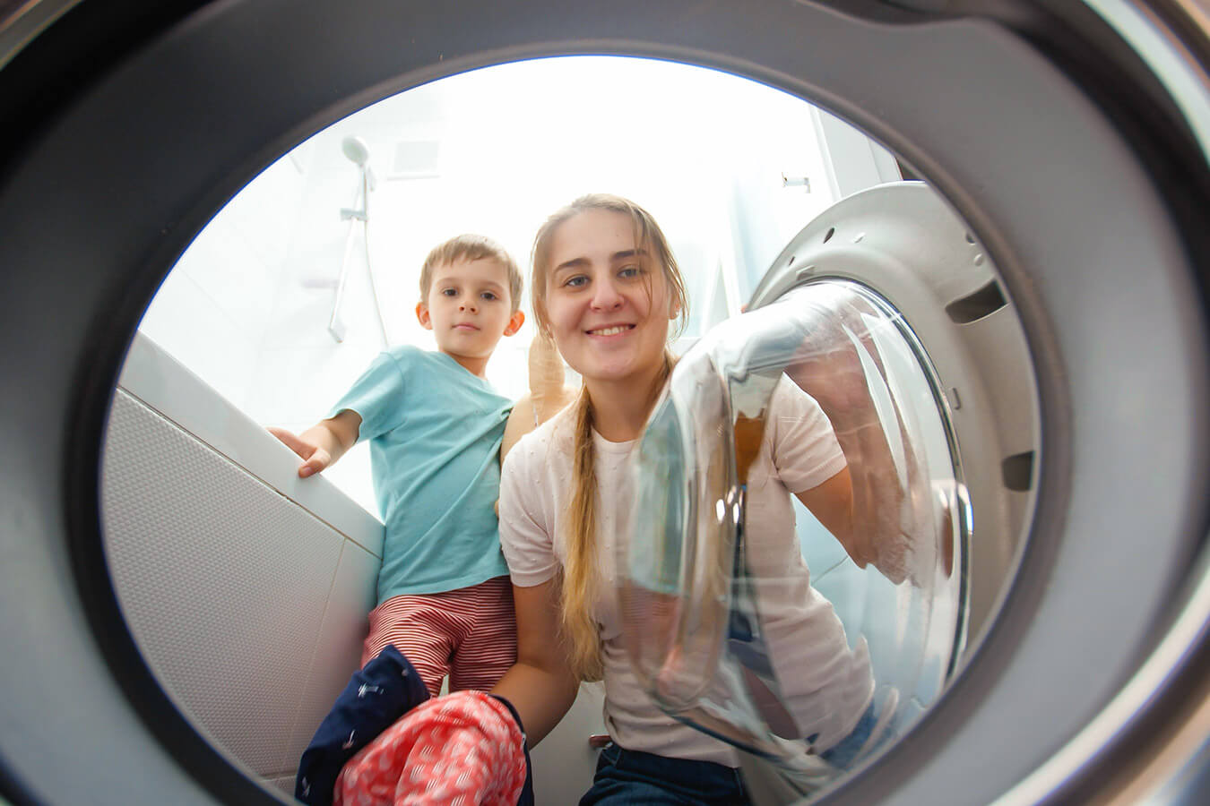 Czyszczenie pralki Domestosem – Czy można stosować Domestos do czyszczenia pralki?