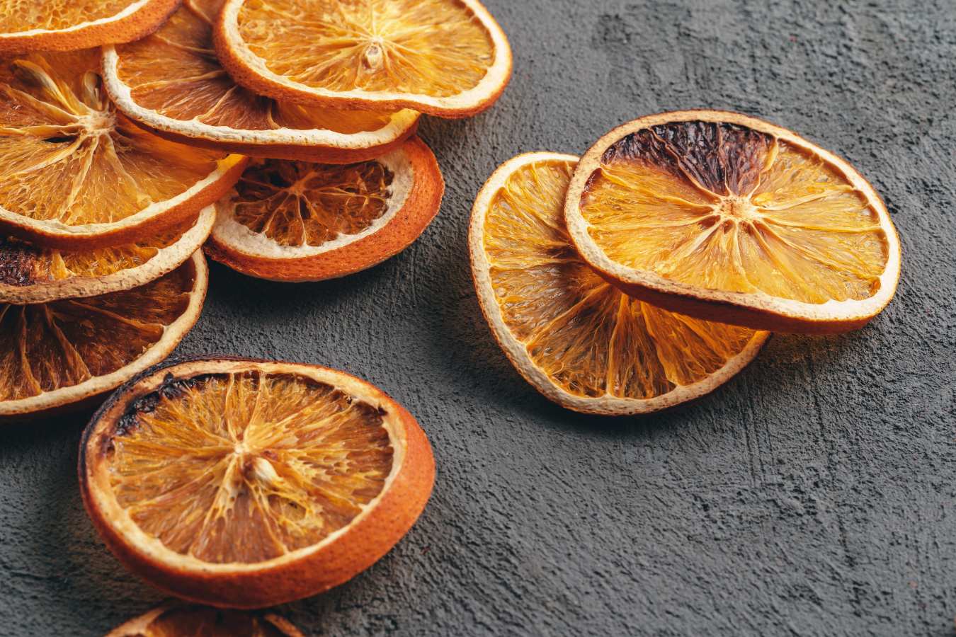 Suszone pomarańcze: jak suszyć pomarańcze? Sprawdzone sposoby