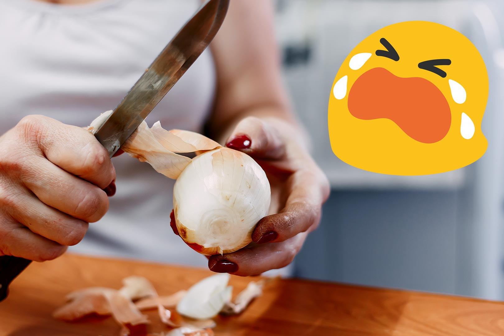 Ten prosty sposób sprawi, że nie będziesz płakać przy krojeniu cebuli. Masz go pod ręką