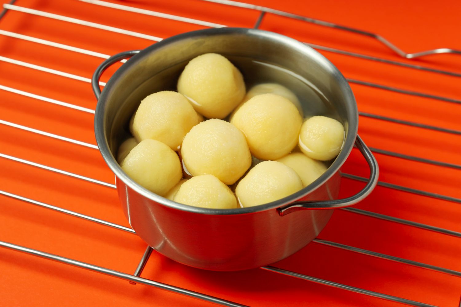 Nie wyrzucaj resztek ziemniaków z obiadu! Przygotujesz z nich pyszne potrawy prawie za darmo